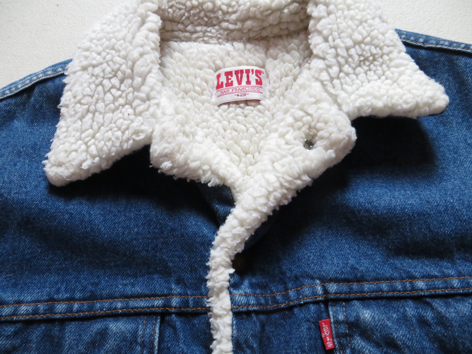 Levi's Herren Jacke, Jeansjacke Gr. M, Indigo mit weißem Teddy Fell gefüttert ! | eBay Levi's Herren Jacke, Jeansjacke Gr. M, Indigo mit weißem Teddy Fell gefüttert ! | eBay